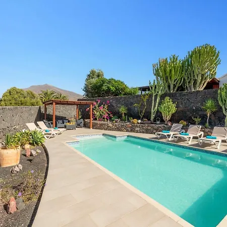 Villa Sarita Sol By