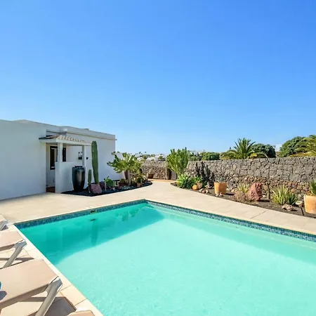 Sarita Sol By プラヤ・ブランカ